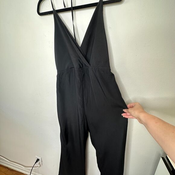 Kelly Renee Jet Black Wrap Sexy VNeck Spaghetti Halter Top Jumpsuit Romper M - Picture 4 of 13